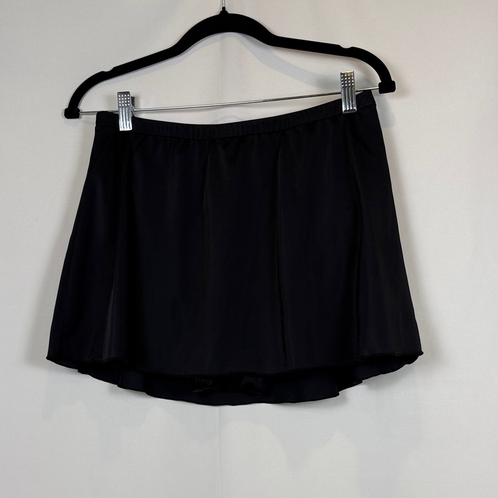 👙Chic Black Swim Coverup Skirt